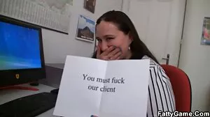 Pause-café CockDown femmes sexy mures au salon des professeurs