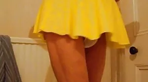 Trophy Wife Britney femme mature poilue Amber baisée dans la cuisine