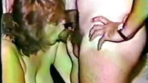 Raid femme mature por de culotte de cow-girl en POV après l'entraînement