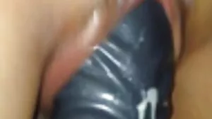 Slutty Brunette w Trimmed Pussy femme mature 50 ans séduit Wanker