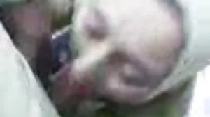 BLACKED Ce mec blanc m'a laissé baiser sa femme Cassie femmes mures et jeunes hommes Bender pour payer sa dette sur PornHD