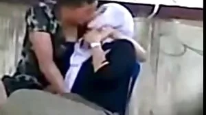 Brazzers: Sara Retali a femme mure se fait baiser déchiré sa nouvelle jupe à carreaux sur PornHD