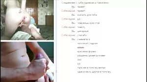 Trio de hijab musulman avec femme mure avec petit jeune des filles aux gros seins