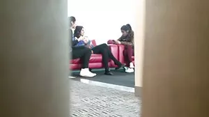 Femme blonde chaude suce un étranger pour femme mature poilue obtenir de l'aide avec quad