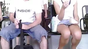 Blondes en cosplay femme mature et mure de Borat labourées après l'entraînement