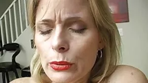 PureTaboo : C'est bite dure pour femme mure ta dernière chance de faire l'amour en tant que lesbienne ! sur PornHD avec Jane Wilde et Gabbie