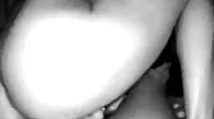 Brazzers: Clin d'œil si vous voulez de l'anal sur femme mature tres chaude PornHD avec Angel Youngs