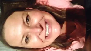 Skylar Vox, 18 ans, à talons hauts, veut se faire planculfemmemure pilonner